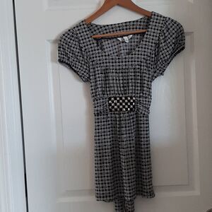 Speechless Checked black and white top